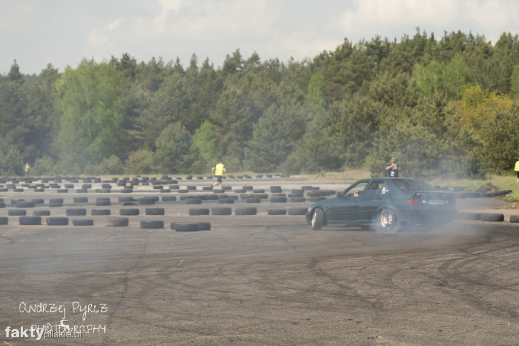 Air Moto Show w Pile
