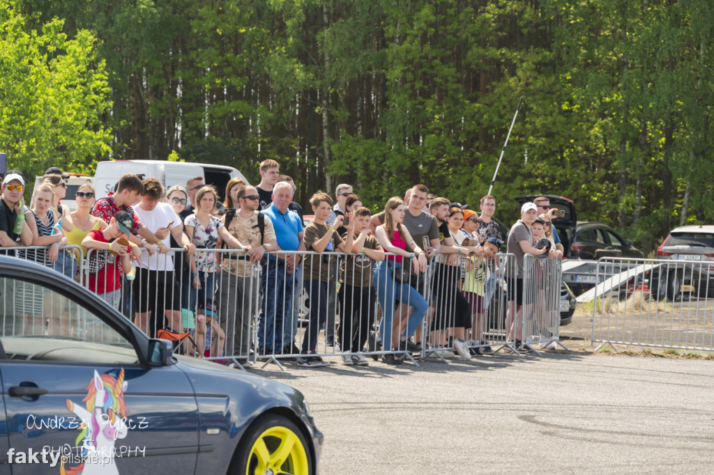 Air Moto Show w Pile