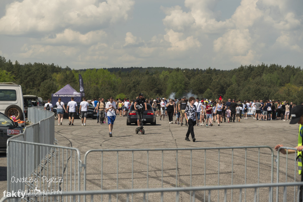 Air Moto Show w Pile
