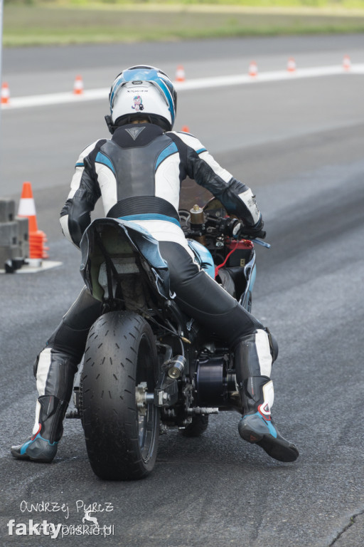 Air Moto Show w Pile