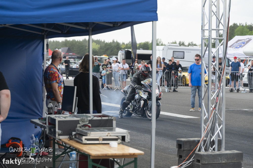 Air Moto Show w Pile