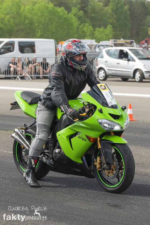 Air Moto Show w Pile