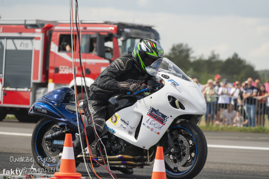 Air Moto Show w Pile
