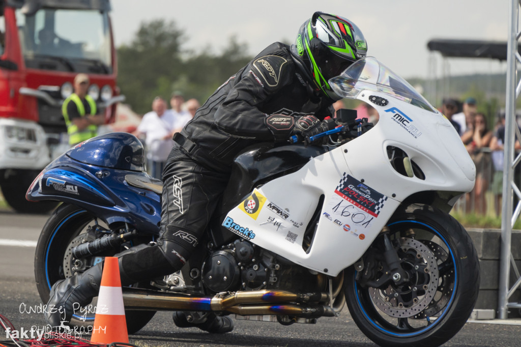 Air Moto Show w Pile