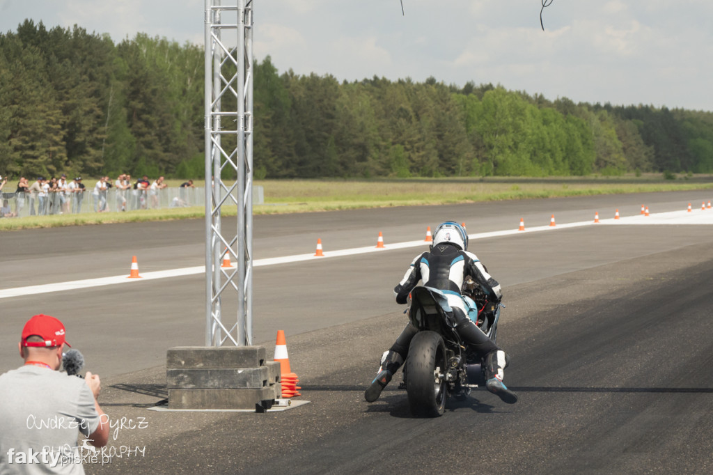 Air Moto Show w Pile