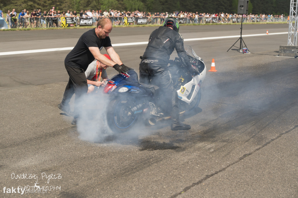 Air Moto Show w Pile