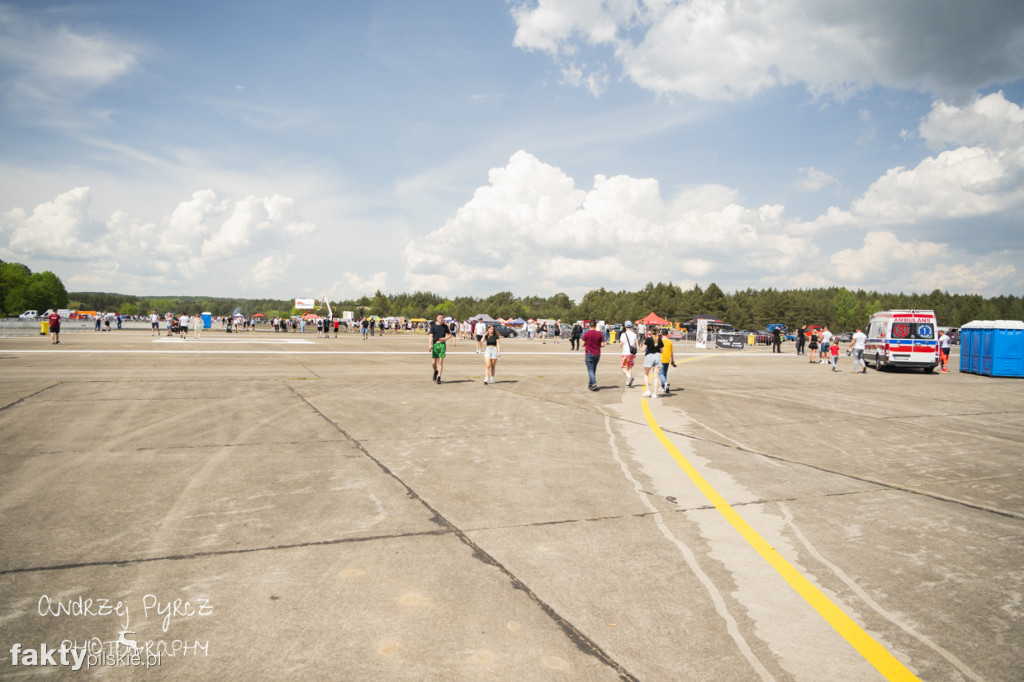 Air Moto Show w Pile
