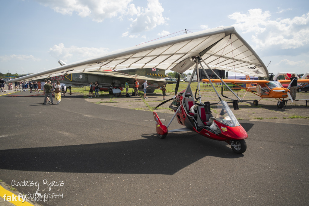 Air Moto Show w Pile