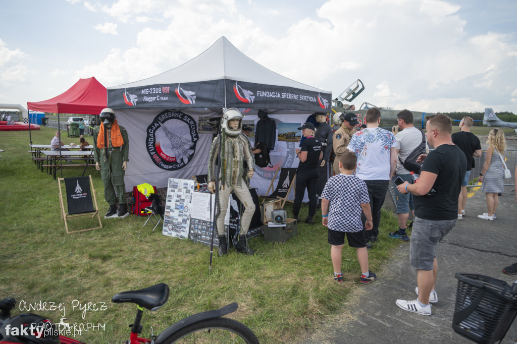 Air Moto Show w Pile