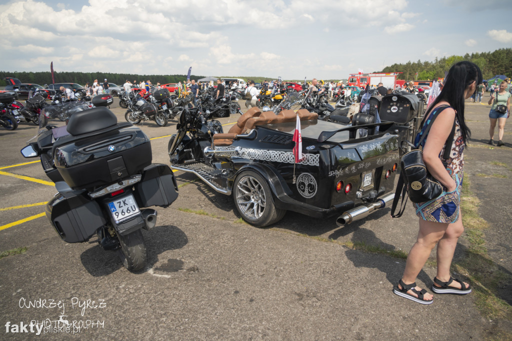 Air Moto Show w Pile