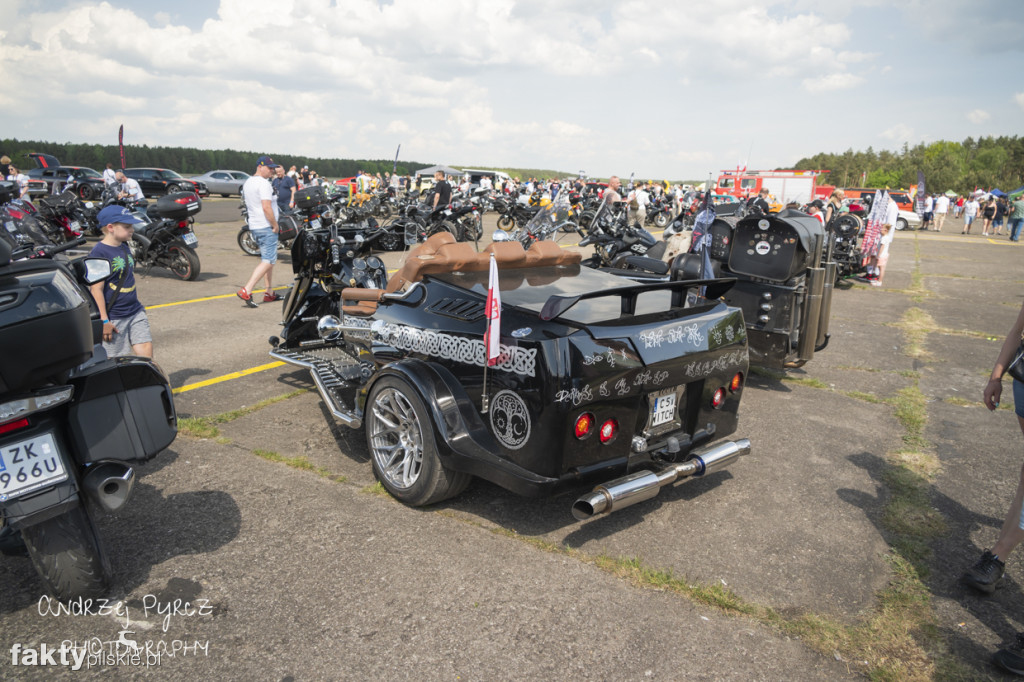 Air Moto Show w Pile