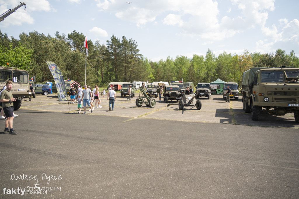 Air Moto Show w Pile