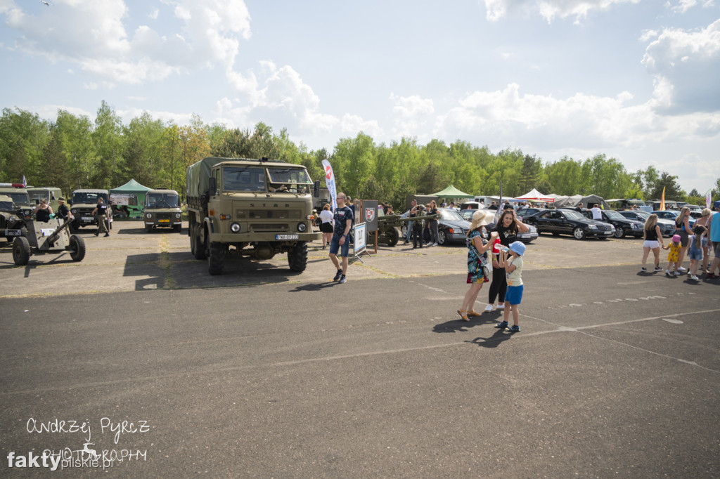 Air Moto Show w Pile