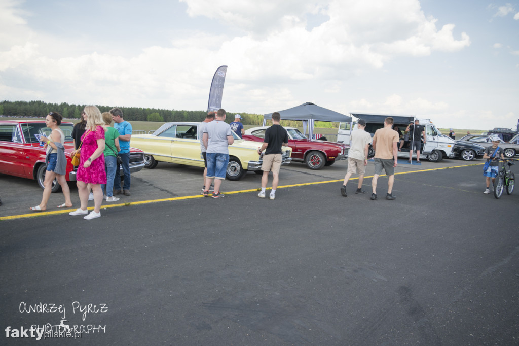 Air Moto Show w Pile