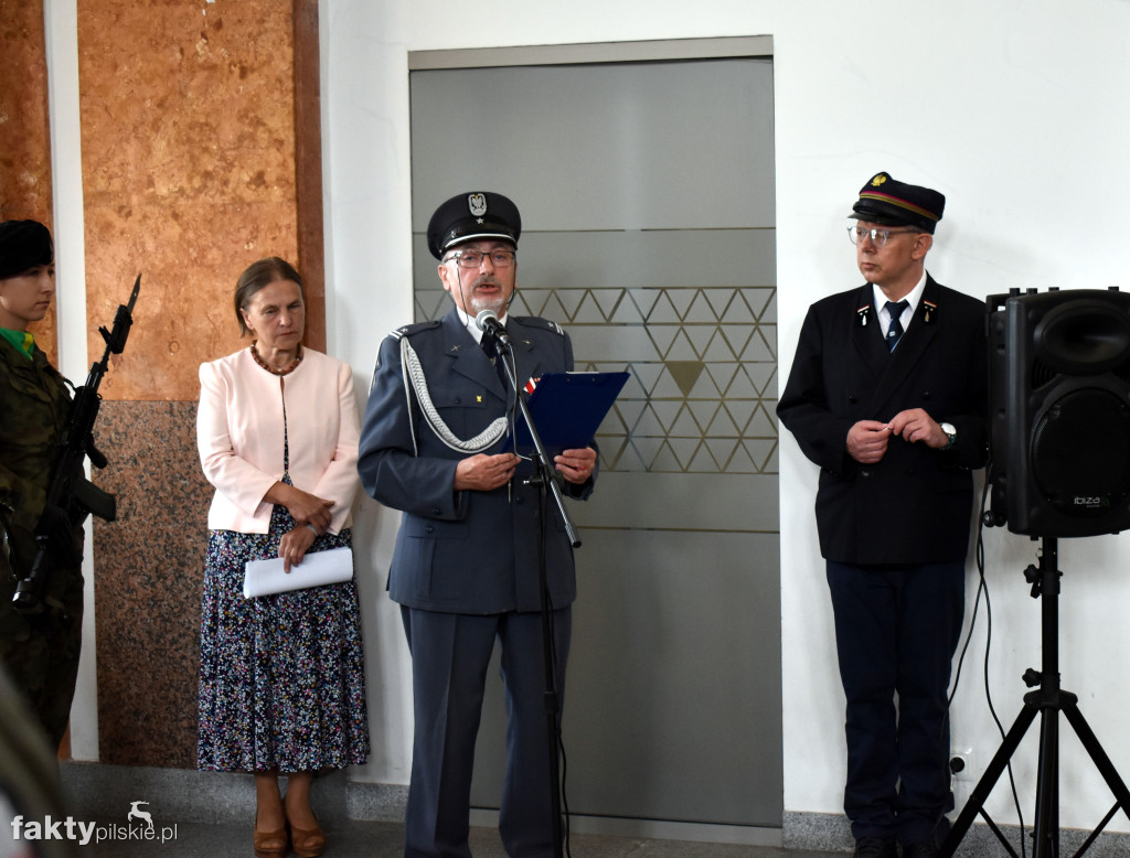 Odsłonięcie tablicy upamiętniającej ofiary katastrofy kolejowej