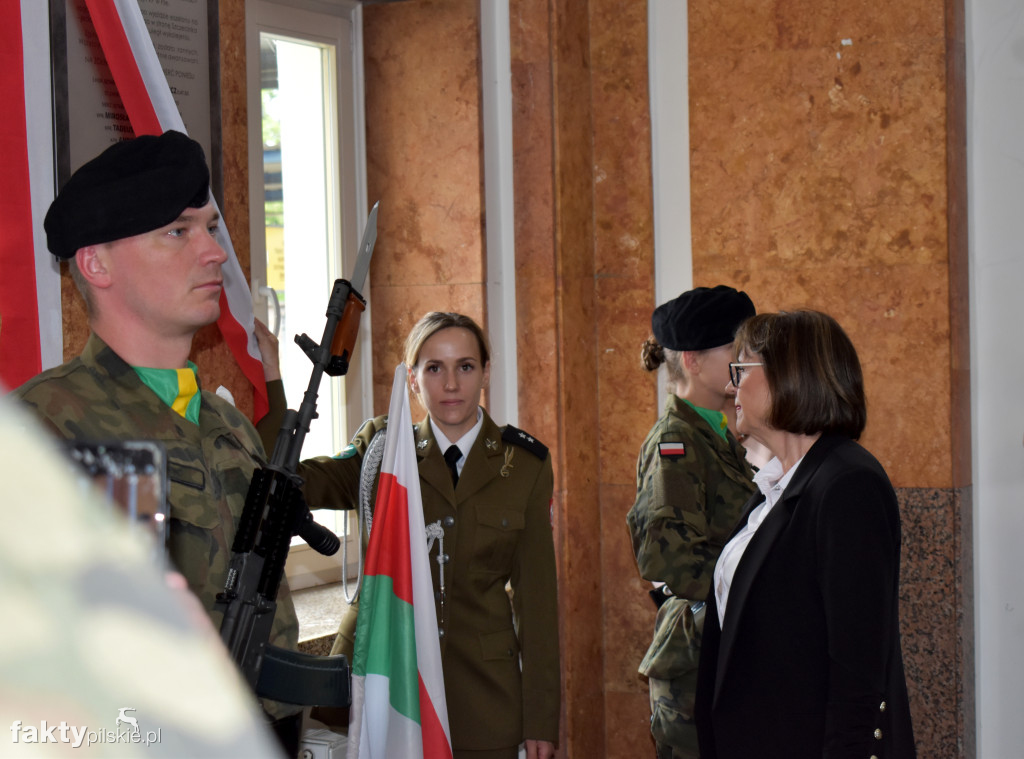 Odsłonięcie tablicy upamiętniającej ofiary katastrofy kolejowej