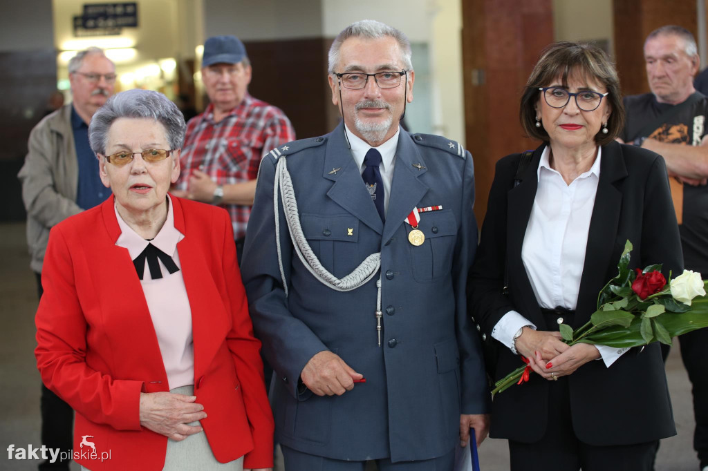 Odsłonięcie tablicy upamiętniającej ofiary katastrofy kolejowej