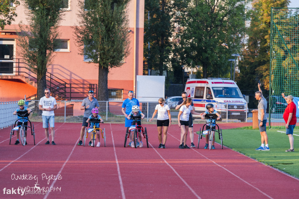 Amatorski Wieczorny Mityng Lekkoatletyczny