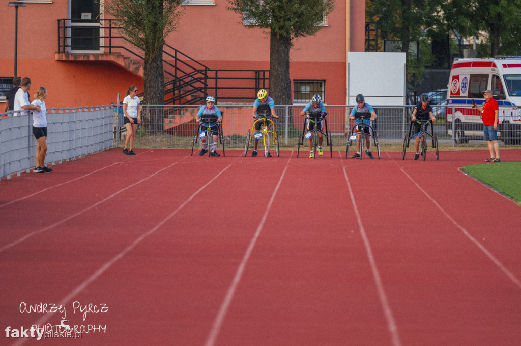 Amatorski Wieczorny Mityng Lekkoatletyczny