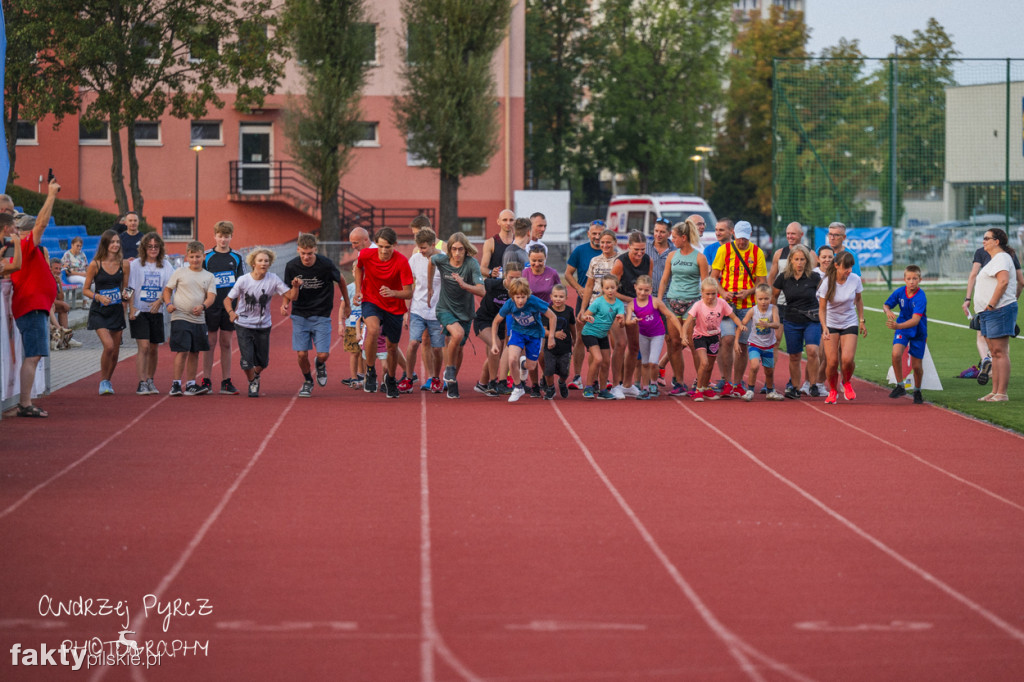 Amatorski Wieczorny Mityng Lekkoatletyczny