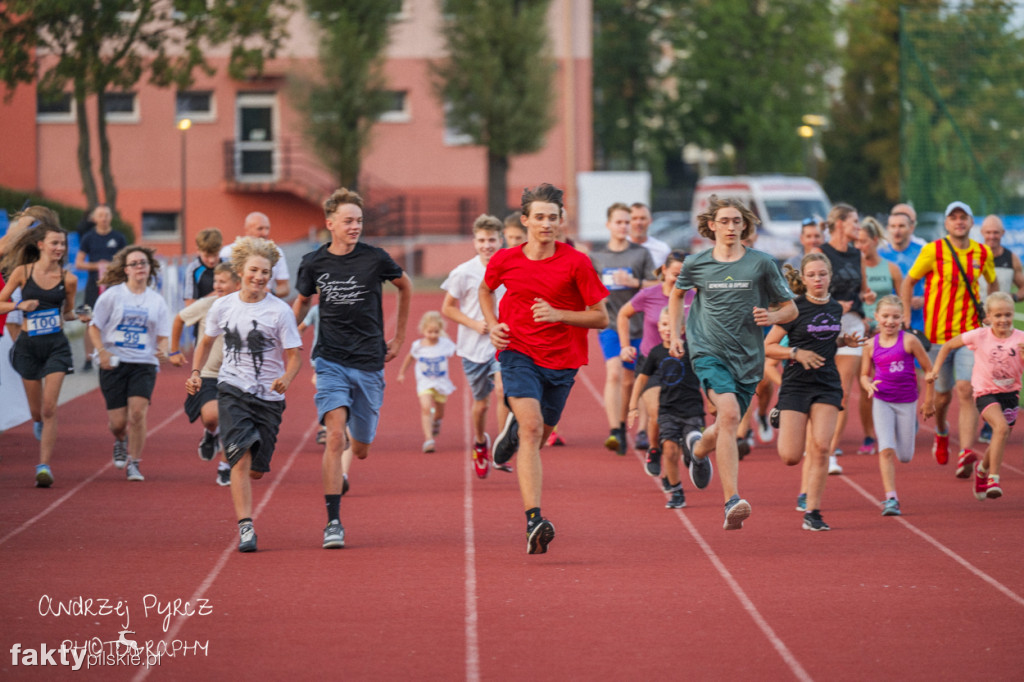 Amatorski Wieczorny Mityng Lekkoatletyczny