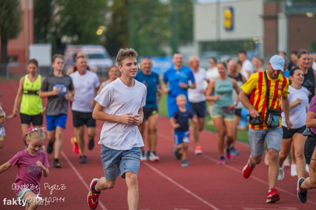 Amatorski Wieczorny Mityng Lekkoatletyczny