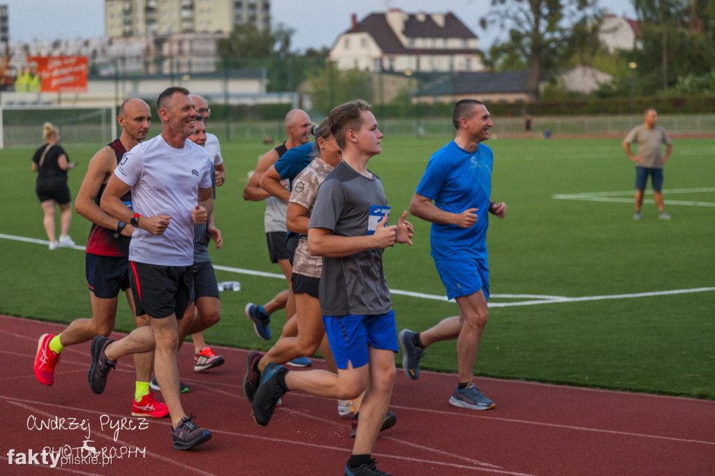 Amatorski Wieczorny Mityng Lekkoatletyczny