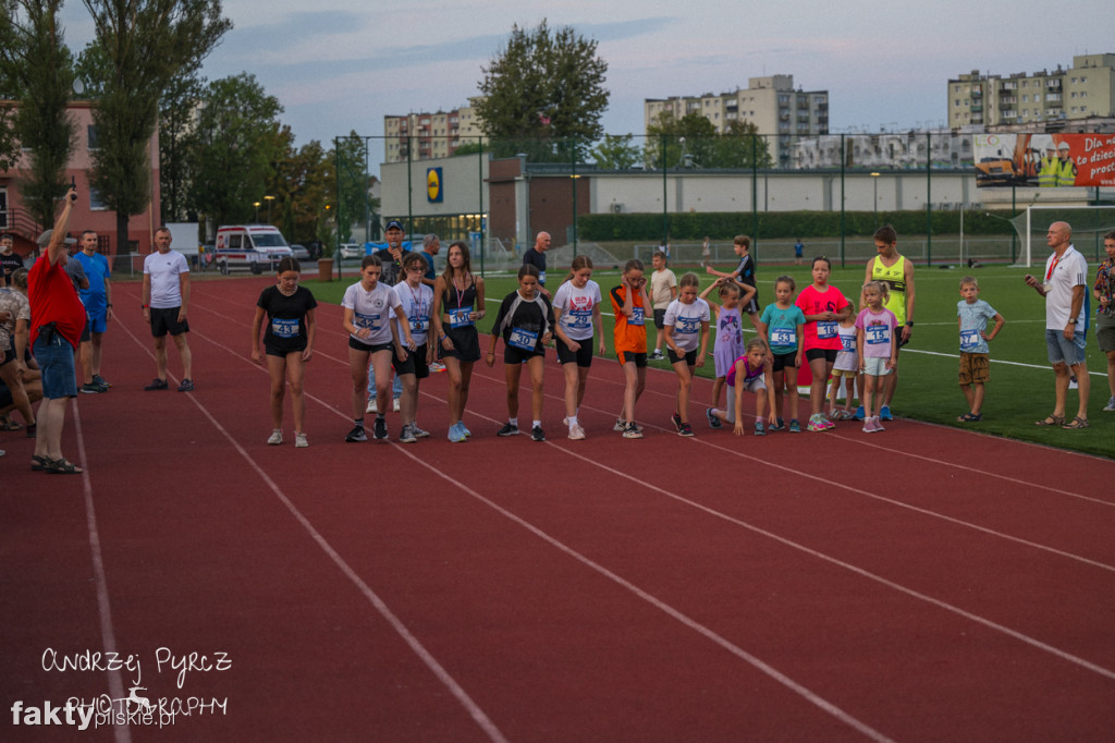 Amatorski Wieczorny Mityng Lekkoatletyczny