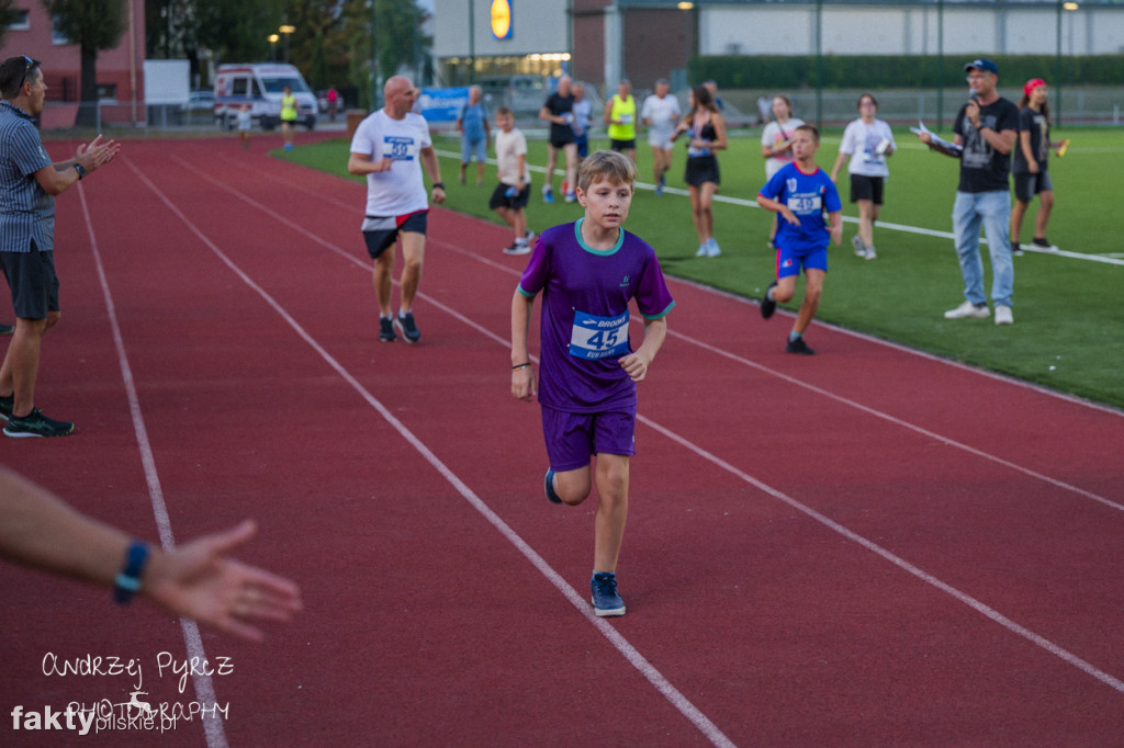 Amatorski Wieczorny Mityng Lekkoatletyczny