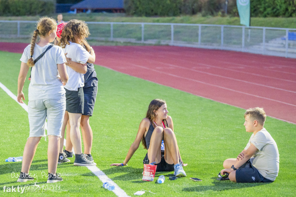 Amatorski Wieczorny Mityng Lekkoatletyczny