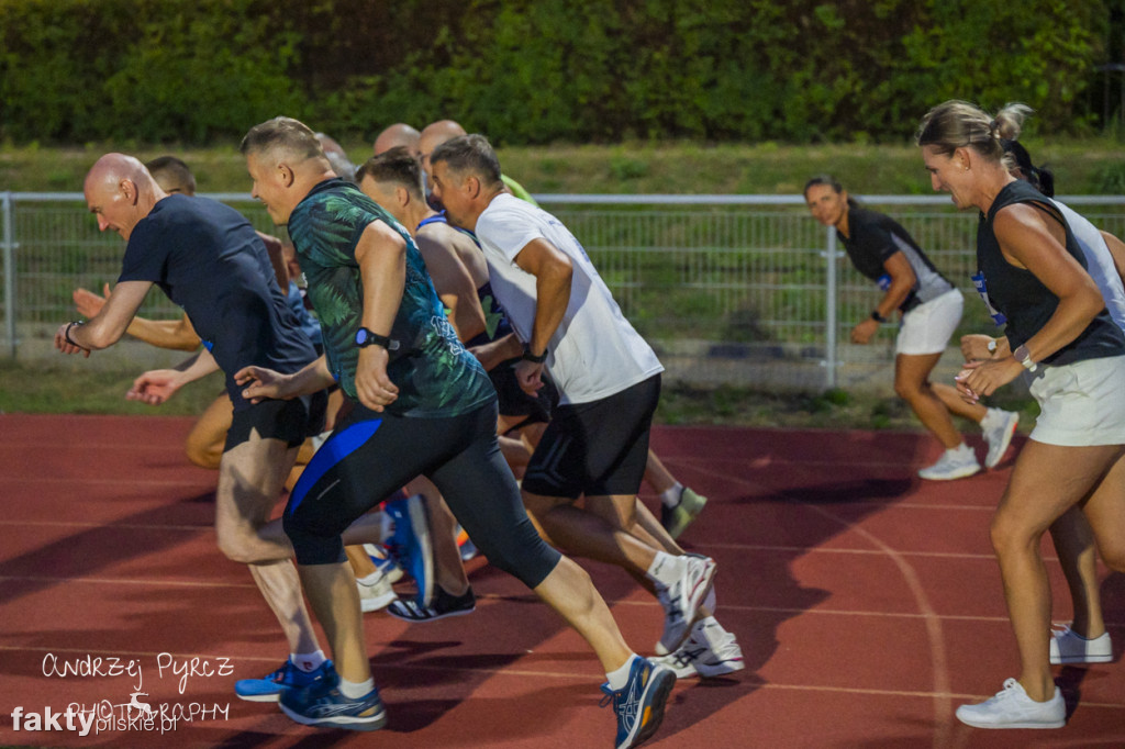 Amatorski Wieczorny Mityng Lekkoatletyczny