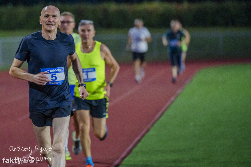 Amatorski Wieczorny Mityng Lekkoatletyczny