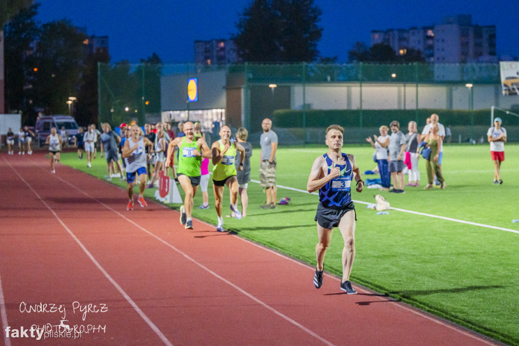 Amatorski Wieczorny Mityng Lekkoatletyczny