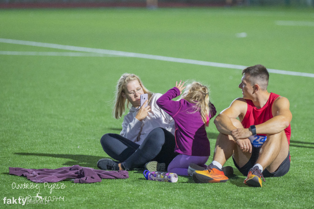 Amatorski Wieczorny Mityng Lekkoatletyczny