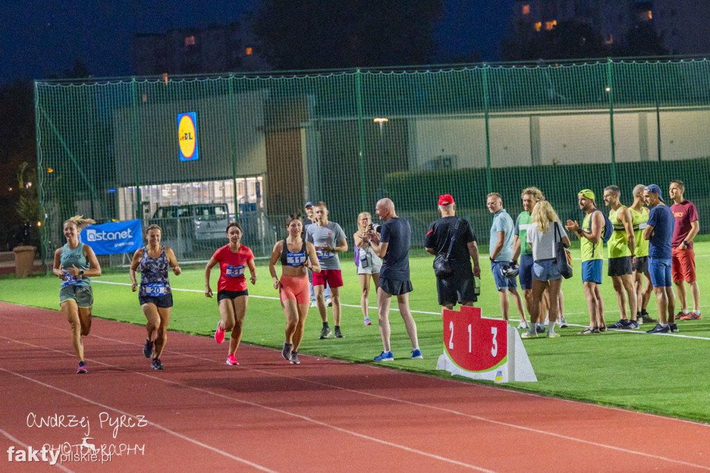 Amatorski Wieczorny Mityng Lekkoatletyczny