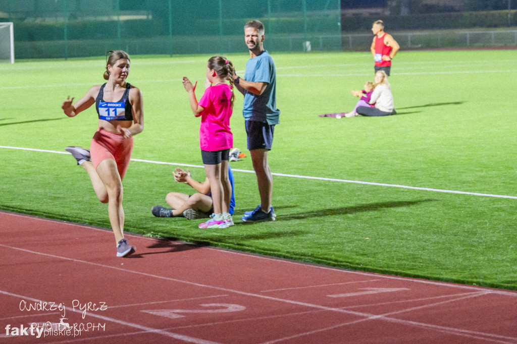 Amatorski Wieczorny Mityng Lekkoatletyczny