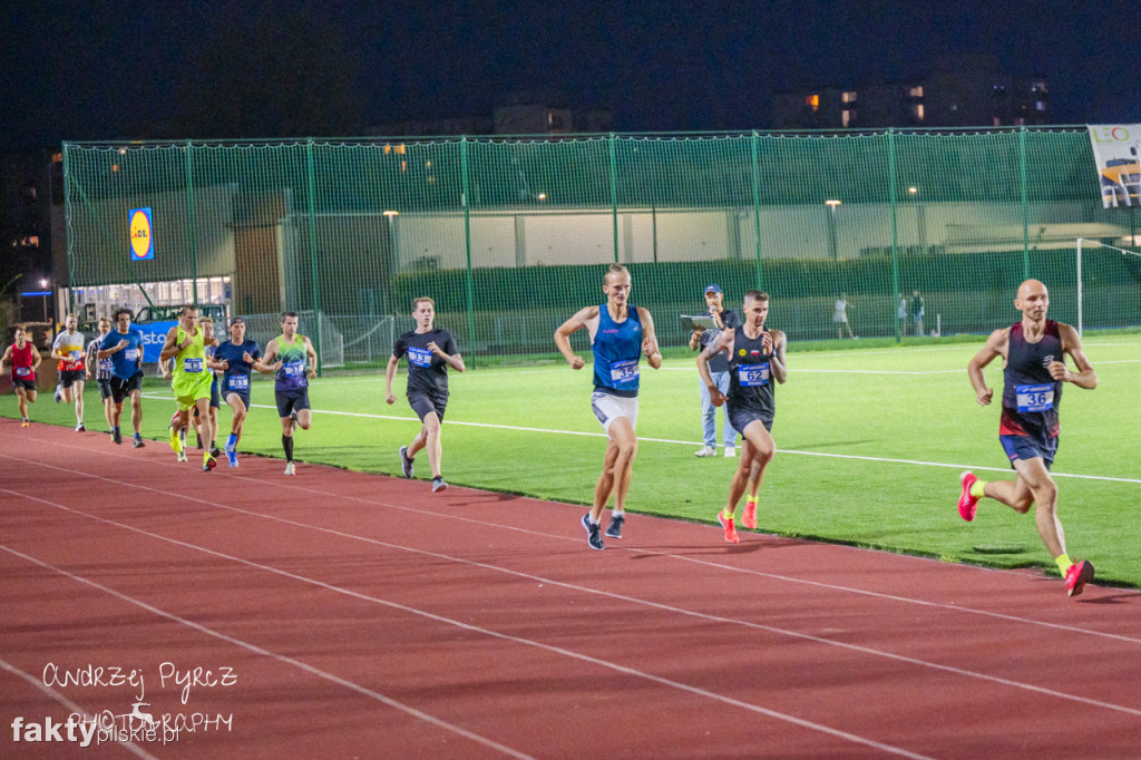 Amatorski Wieczorny Mityng Lekkoatletyczny