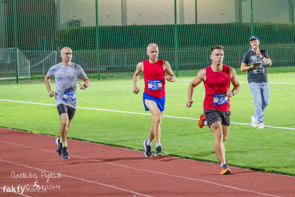 Amatorski Wieczorny Mityng Lekkoatletyczny