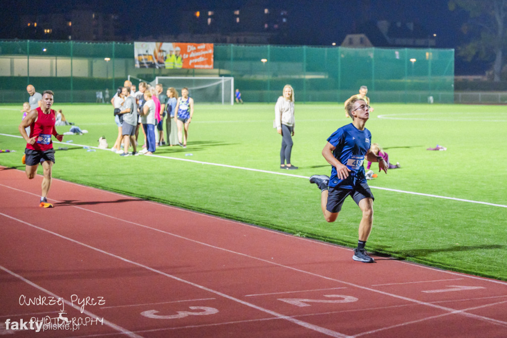 Amatorski Wieczorny Mityng Lekkoatletyczny