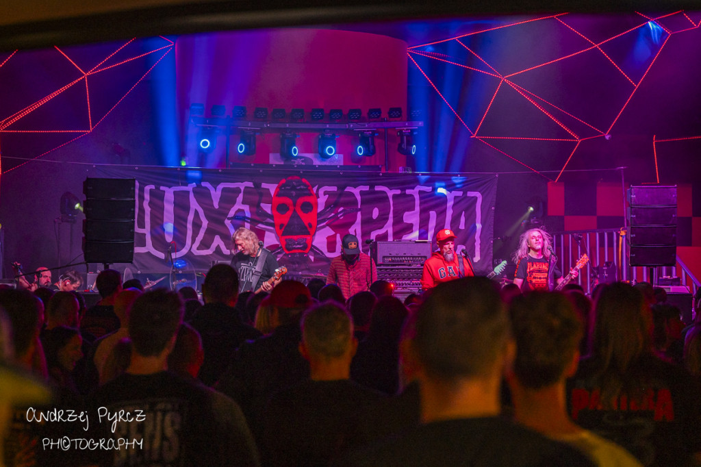 Koncert Luxtorpeda, Flapjack i Black Star