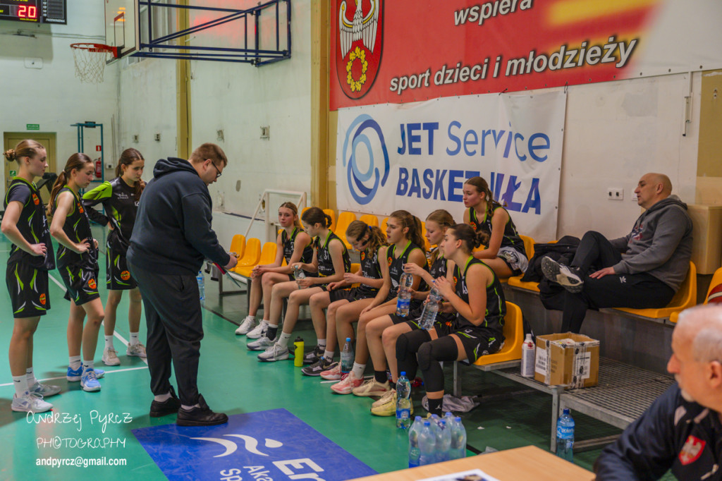 Jet Service Basket Piła vs MUKS Supravis Bydgoszcz