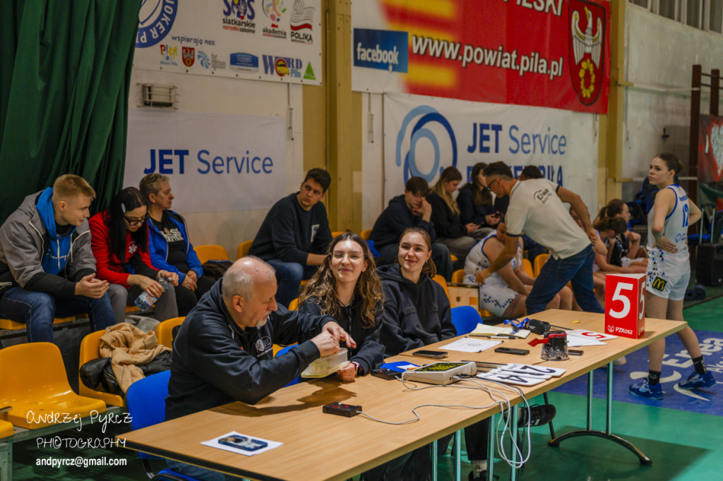 Jet Service Basket Piła vs MUKS Supravis Bydgoszcz