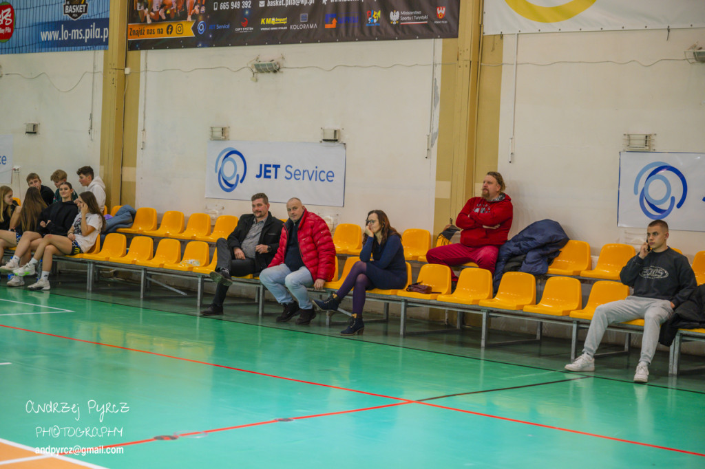 Jet Service Basket Piła vs MUKS Supravis Bydgoszcz