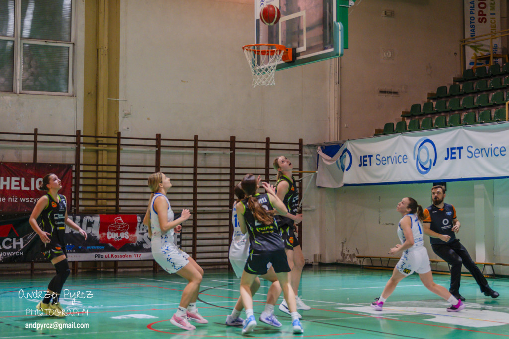 Jet Service Basket Piła vs MUKS Supravis Bydgoszcz