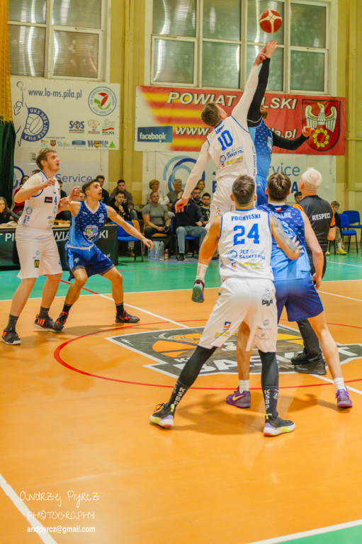 JET Service Basket Piła vs Basket Team Suchy Las