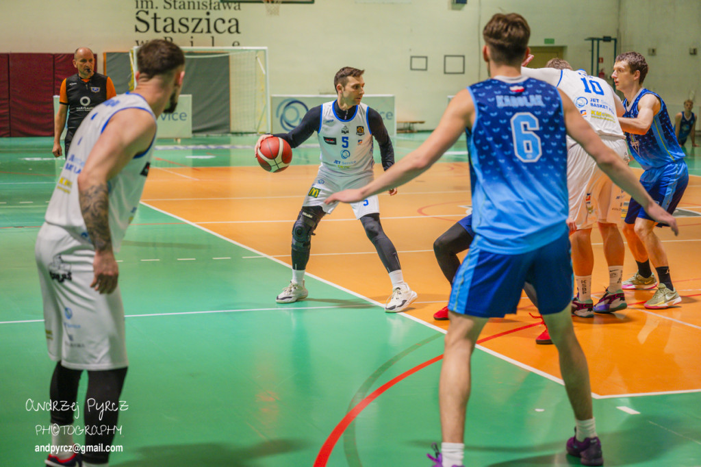 JET Service Basket Piła vs Basket Team Suchy Las