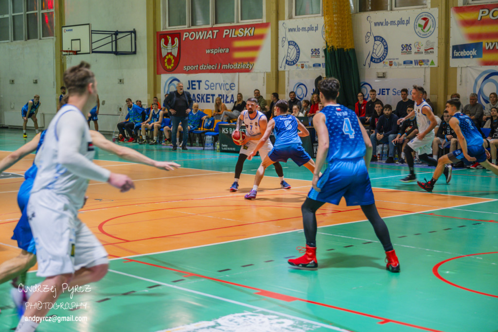 JET Service Basket Piła vs Basket Team Suchy Las