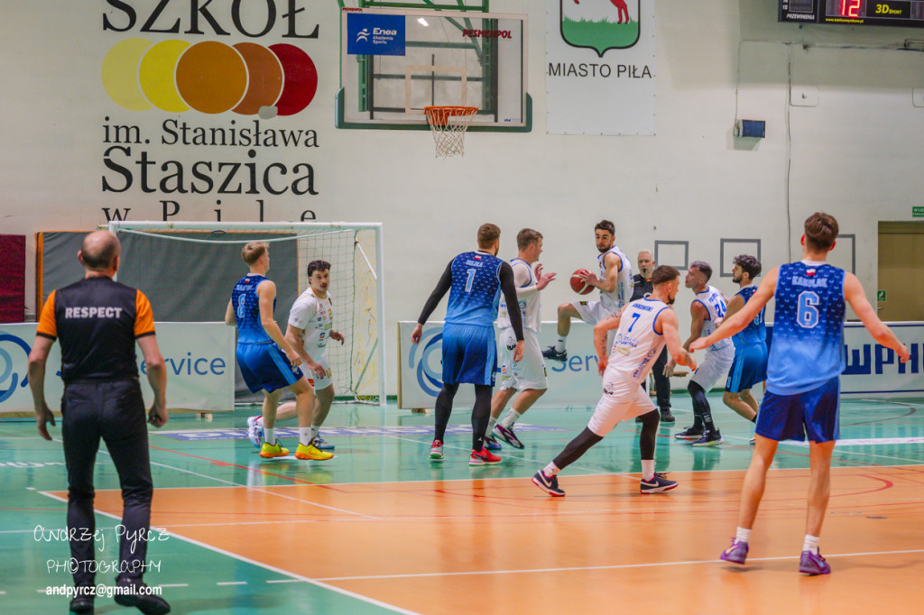 JET Service Basket Piła vs Basket Team Suchy Las