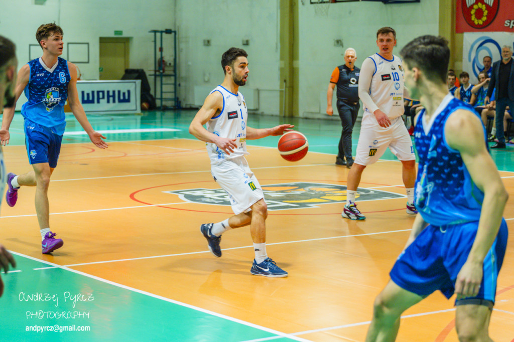 JET Service Basket Piła vs Basket Team Suchy Las