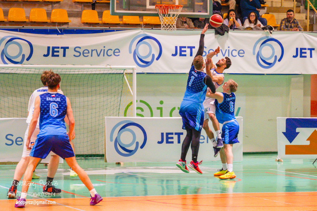 JET Service Basket Piła vs Basket Team Suchy Las